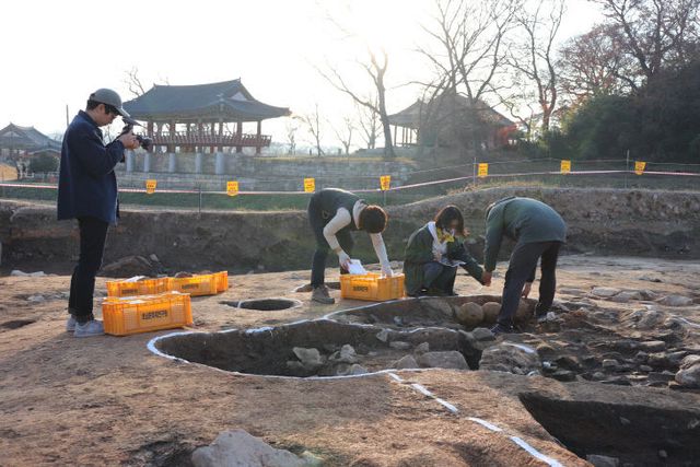 (자료사진) 비격진천뢰 발굴-자료사진