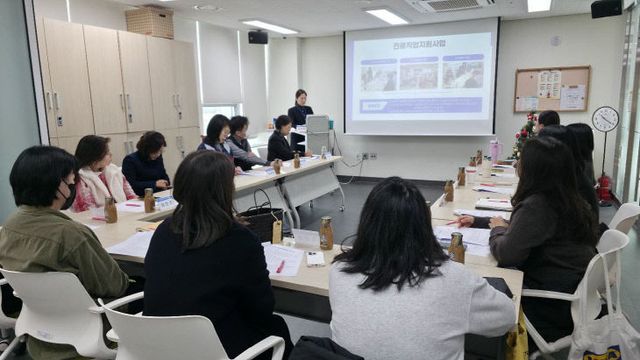 보도사진(수영구학교밖개최)