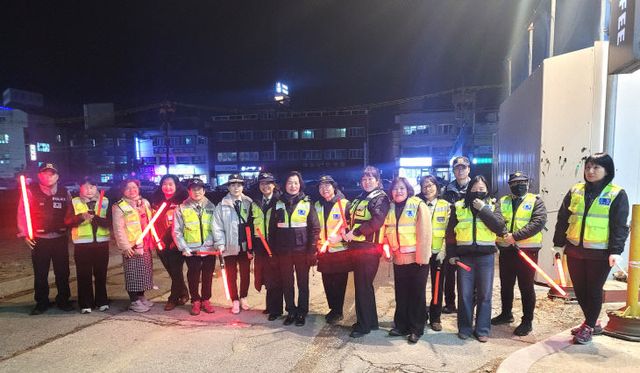 251212 고창경찰서 모양지구대, 자율방범대와 야간 합동순찰