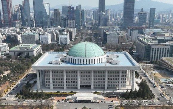 2025121501001380800057811