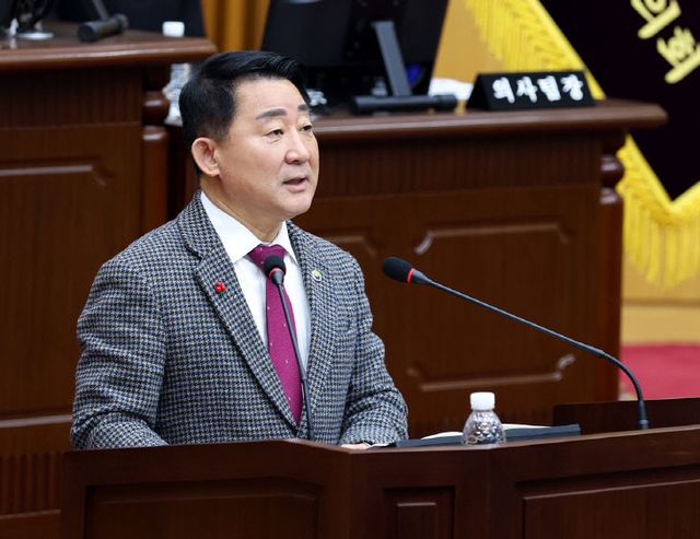 사진1) 서철모 서구청장 시정연설 발표 장면(3)