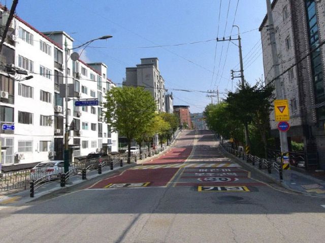 1. 보도사진(정문 설치전)