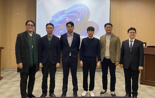 특별세션 참여 기념촬영