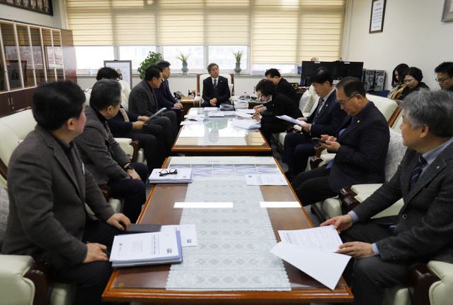 진천군의회, 집행부와 민생회복 비상대책 논의