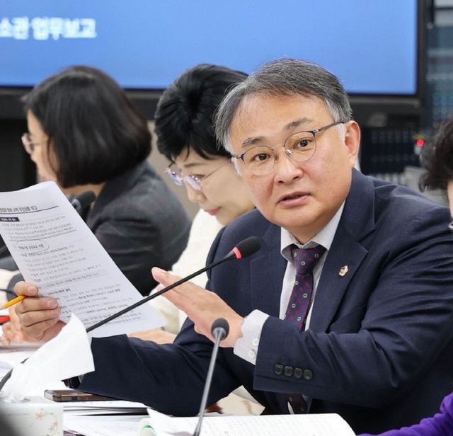 250210 조옥현 의원 전략산업국 업무보고1