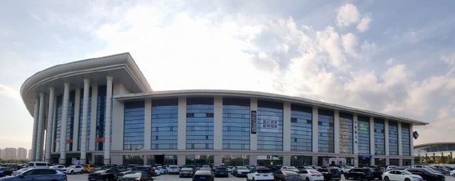 사진1. 골프존 중국 톈진 시티골프 1호점 외부 전경