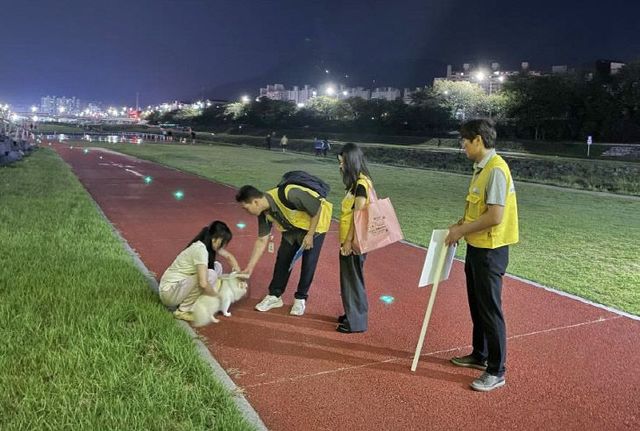 반려견 동물등록비 ‘0원’… 유기견 줄이기 총력 (1)