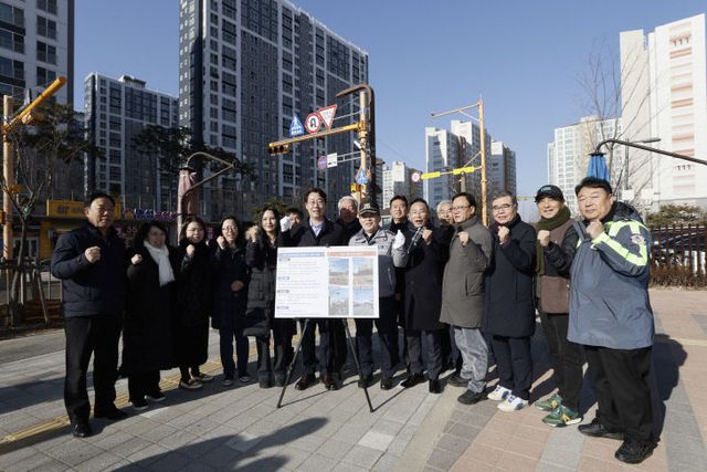 화성시, 송린초 어린이보호구역 LED 보조신호등 설치