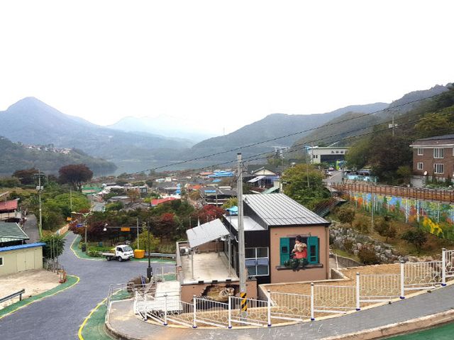 보도 1) 단성면 벽화마을 전경