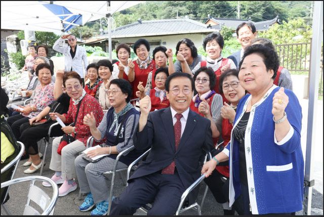 보도 1) 행복한 어르신들