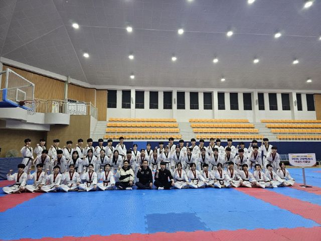 문화사절단 활약