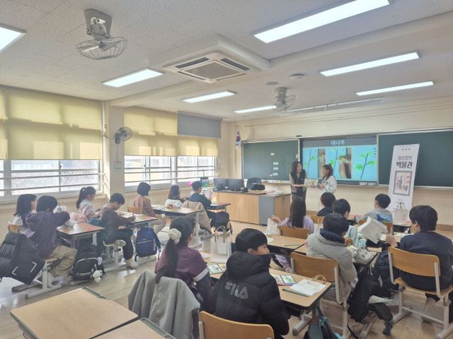 월요일의 박물관(2024)