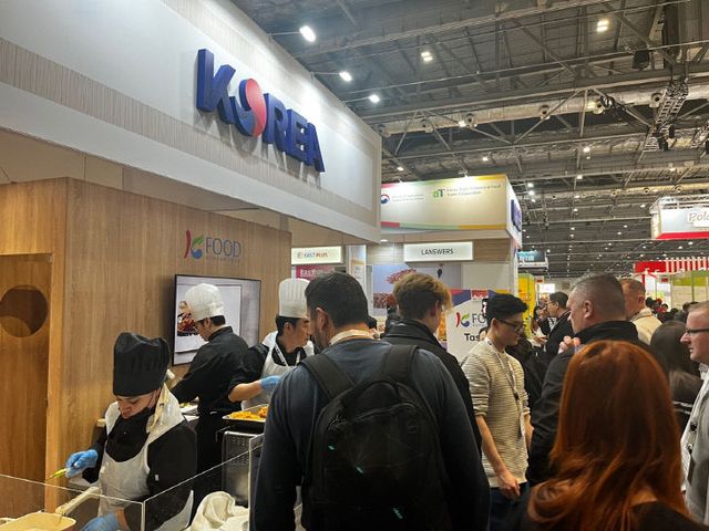 250321_영국사람도 푹 빠진 K-푸드의 매력!(참고사진1)