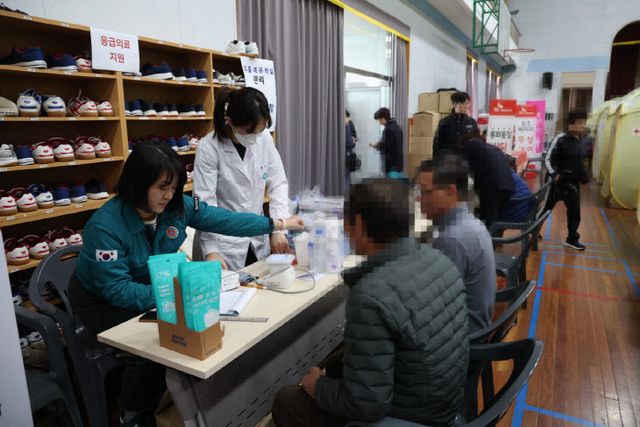 산청 군 단성중학교 대피소 모습 (1)