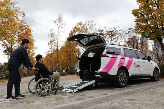 =사진설명=교통약자량 지원