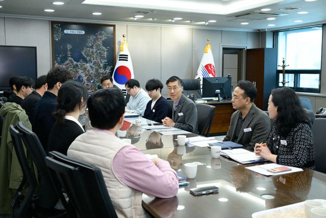 시민과 공무원이 함께 행복한 거제시를 꿈꾸다