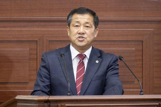 이형식_의원님_도정질문_사진