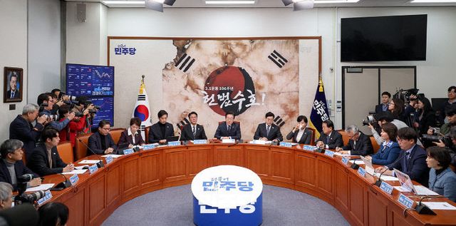 포토갤러리_확대간부회의_11