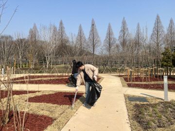 2. 신정호정원, 막바지 정비 총력 (3)