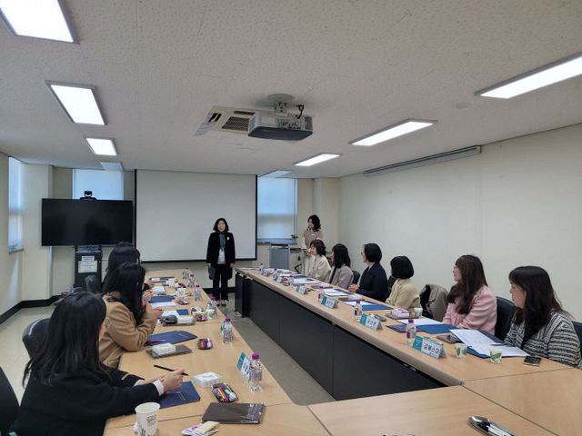 (15) 유치원 평가 검토위원 협의회