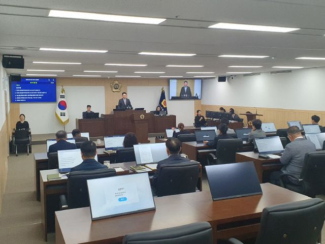 1. 충청광역연합의회 제3회 임시회 개회(사진)