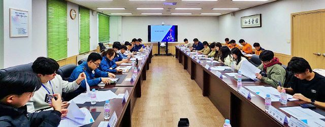 훈련을 실시하고 있다.