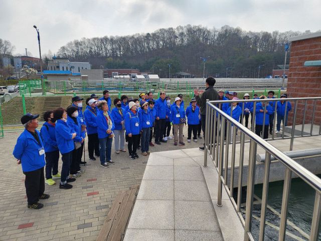 4-1 노인대학 견학