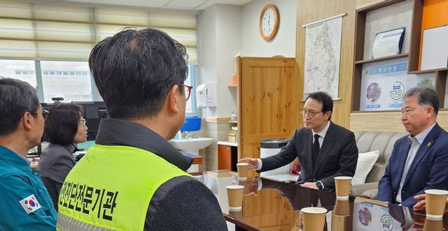 임태희 경기도교육감, 학생 안전 ‘광명 빛가온초’ 점검