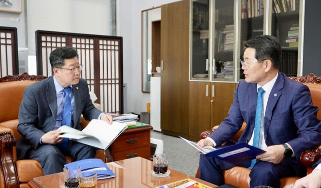 권익현 부안군수, 국회 방문 국가예산 등 현안 건의1