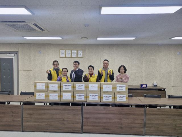 11. 행복나눔 손과발봉사회, 독거 어르신 위한 밀키트 지원 봉