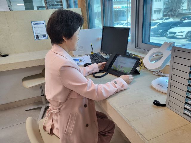 공주교육지원청 수어통역기 설치 사진