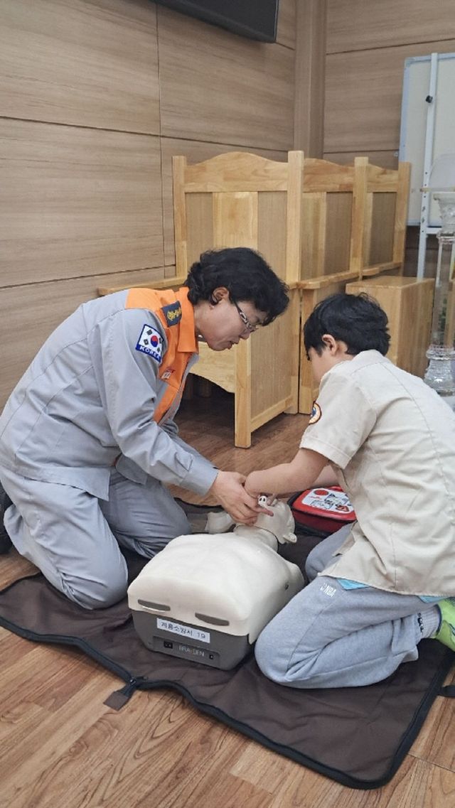 [크기변환]4.19. 신도안 교회 교육사진( 김유희 사무국장)