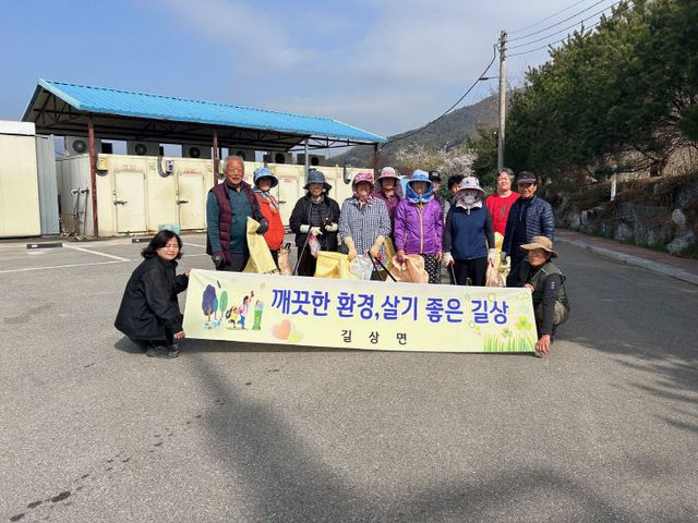 길상면 선택어촌계 부녀회, 해안가 환경정화 활동