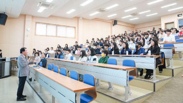 사진1_제2기 충남 학생영어기자단 발대식