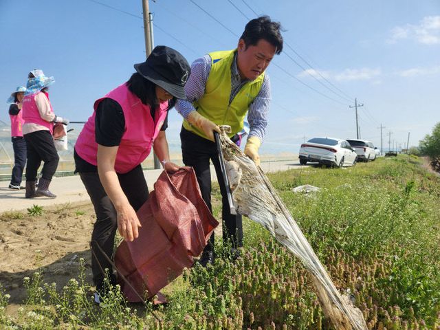 0421 영농폐기물 수거 캠페인(2)