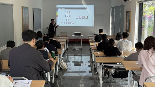 예산교육지원청, 미디어리터러시 역량 강화 연수 운영(1)