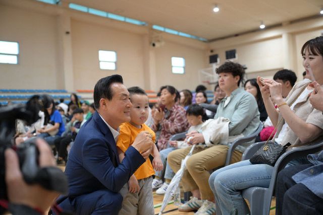 지난해 어린이 날 기념식 사진 (4)