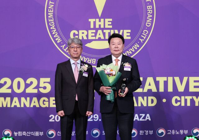 사본 -(사진1)축제관광도시 대상 수상1