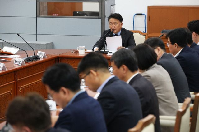 20250404 - 헌재 선고에 따른 대책회의(소회의실 도지사)1