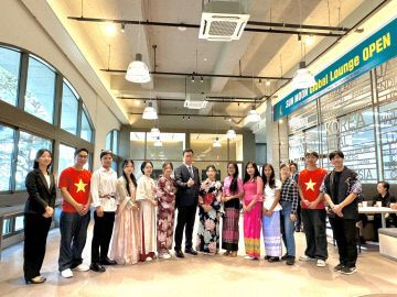 글로벌 라운지를 마련하였다