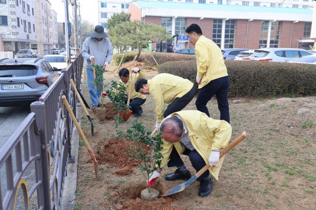 1-1. 식목일 행사