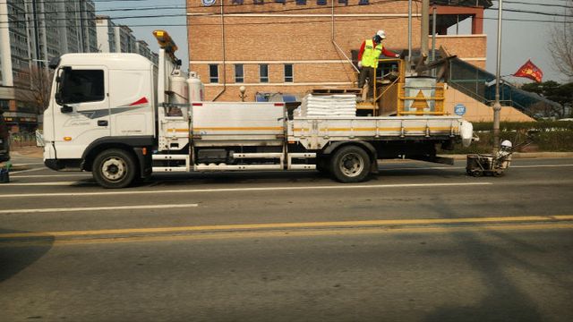 KakaoTalk_20250405_130351707_02