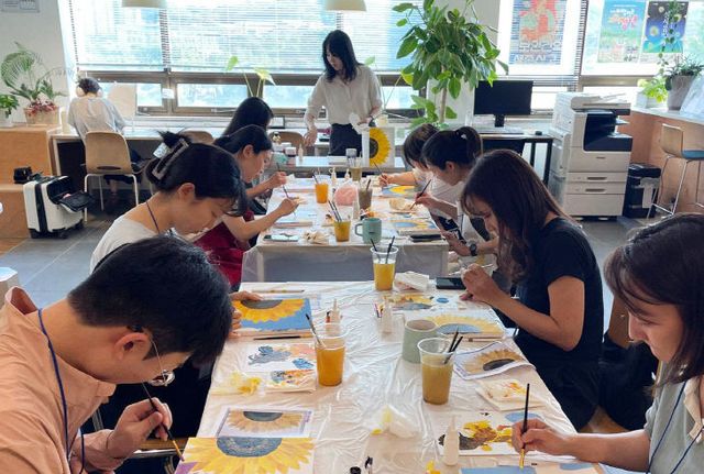 과천시 청년공간 비행지구에서 2024년에 진행된 컬러드로잉