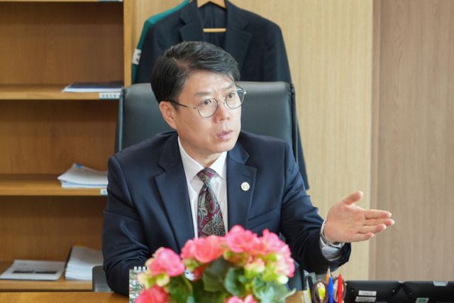 취임 100일을 맞은 유재영 서천부군수