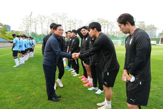 체육진흥과(천안시장권한대행 천안시티FC선수단격려)(1)