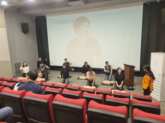 연천군 교통약자이동지원센터 차량 내 ‘자동심장충격기(AED)’