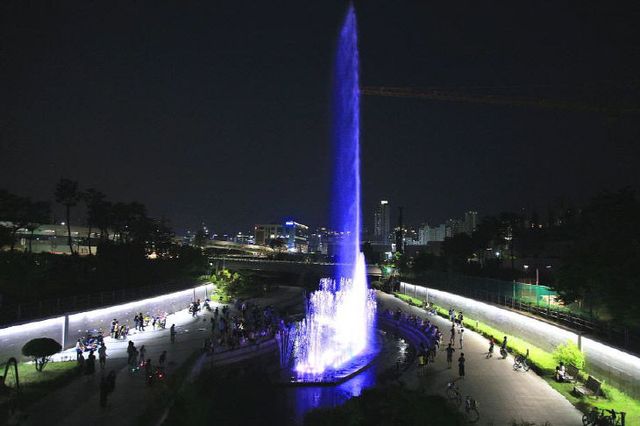 방축천 음악분수