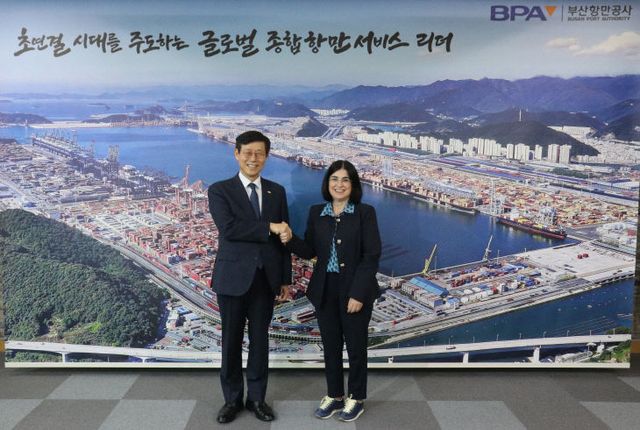 [250516_보도사진] 부산항만스 시장