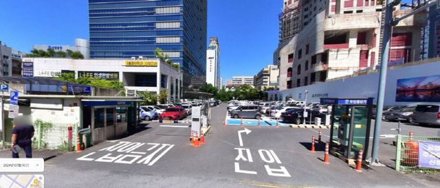 경창상가 앞 공영주차장