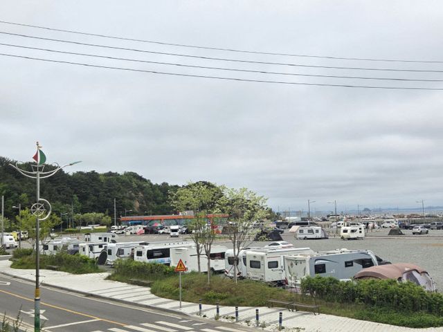 사본 -(사진2)수산물센터 캠핑장 사진